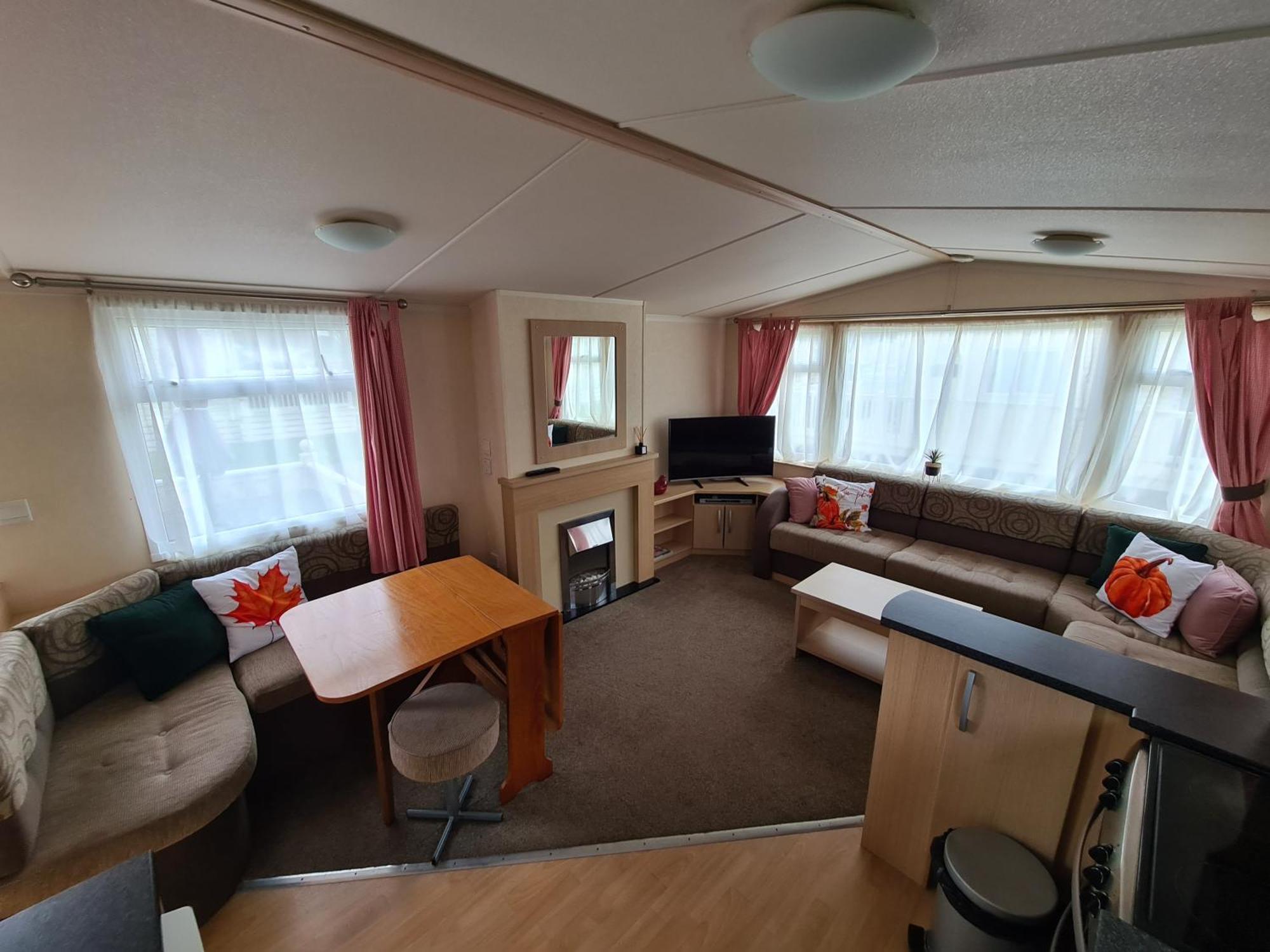 127Cs Hoburne Naish Holiday Park Хайклиф Екстериор снимка
