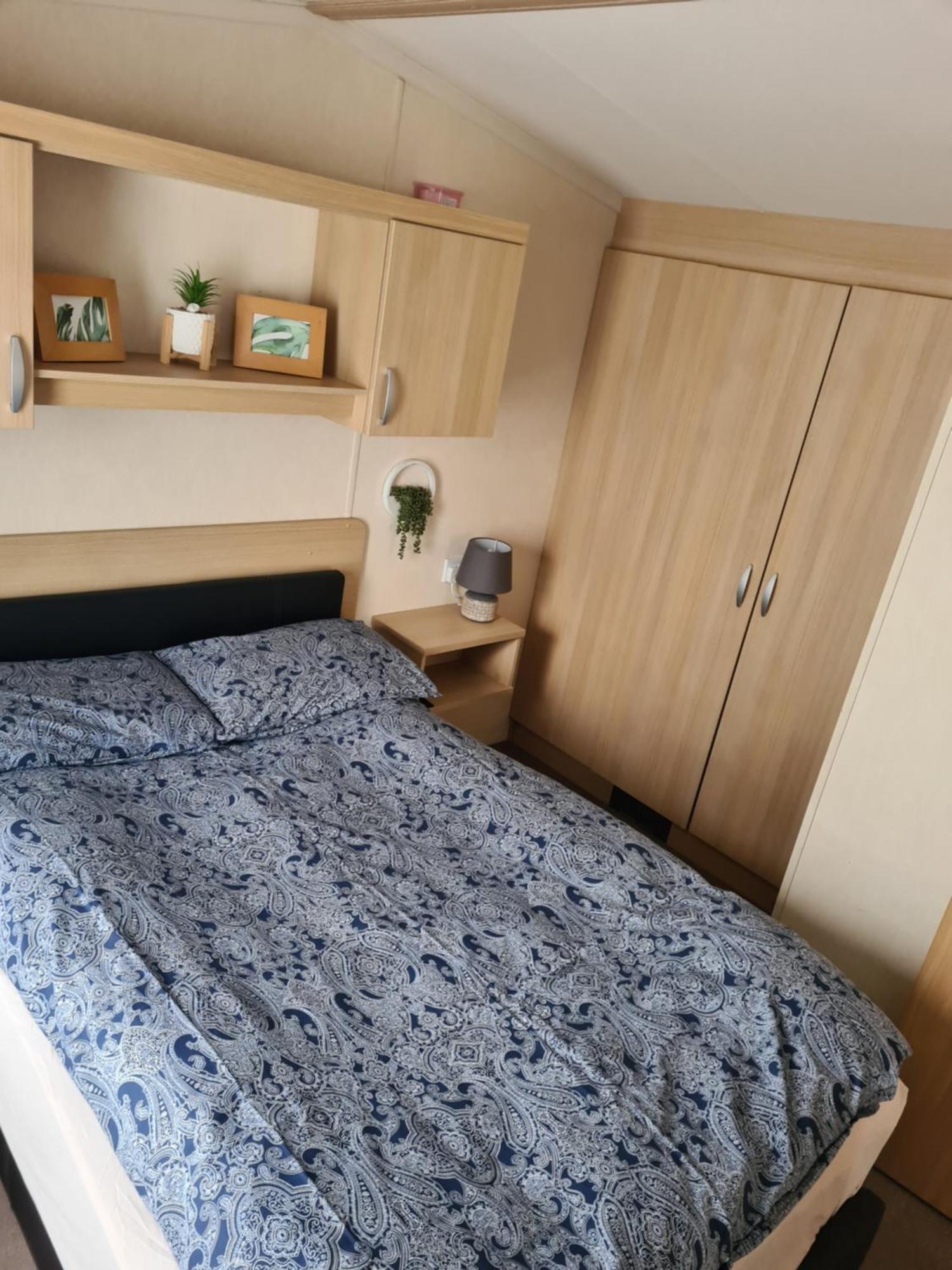 127Cs Hoburne Naish Holiday Park Хайклиф Екстериор снимка